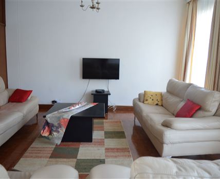 Lolo's Three Bedroom Apartment