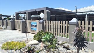 SeaSide Self-Catering | McDougall's Bay Accommodation