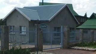 The Bucket List | Dullstroom Accommodation