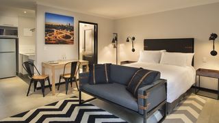 MAX Executive Apartments | Self-catering Illovo