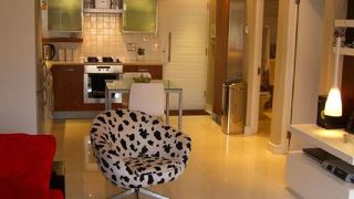 Grove House | Mouille Point Self-catering