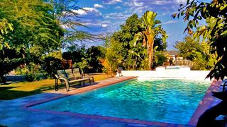Senthaga Guest Lodge | Accommodation Maun