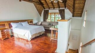 HoyoHoyo Koeltehuis | Accommodation Numbi Park