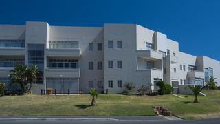 Island View F2 | Accommodation Van Riebeeckstrand