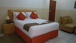 Maun Centre Lodge | Maun Hotels