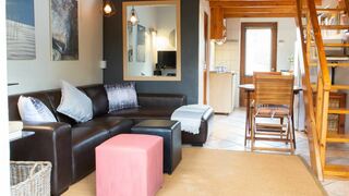 Theebos Self-Catering Apartment | Strand Self-catering