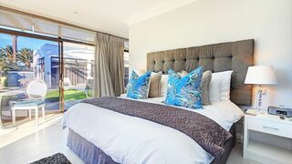Luxury Suite Ocean Breeze | Sunset Beach Self-catering