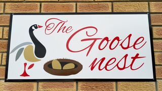 The Goose Nest | Struisbaai Accommodation