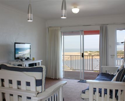 Waterside Living - Dolphin Bay 03