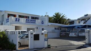 Big Skies Guesthouse | Helderberg Specials