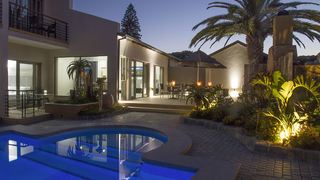 Ocean Bay Guest House | Accommodation Summerstrand