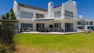 Serene Escapes | Accommodation Shelley Point