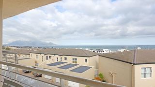 Dolphin Ridge 20C | Accommodation Bloubergstrand