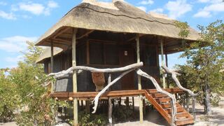 Dzibanana Lodge & Camping | Accommodation Nata