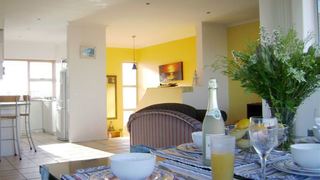 Aandvari Sunset Court | Bloubergstrand Accommodation