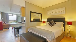 Harbouredge Suites | De Waterkant Self-catering