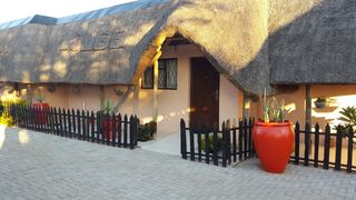 Keeme-Nao Hotel | Mahalapye Hotels