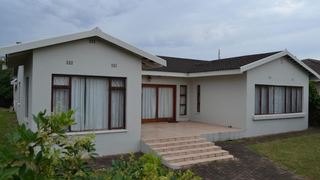50 Broadway | Accommodation Uvongo