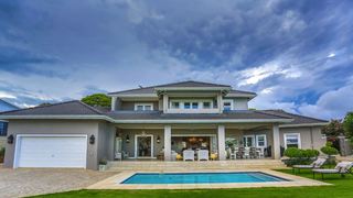 Woodbury House | Accommodation La Lucia