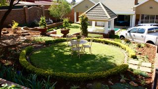 Jolani Guest House | Accommodation Riebeeckstad