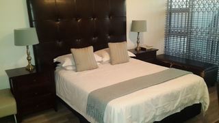 The Waves | Accommodation Bloubergrant