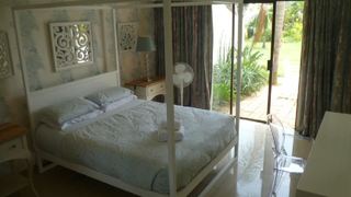 The Breakers 221 | Durban Specials