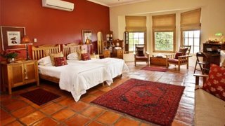 La Plume Guest House | Armoed Accommodation