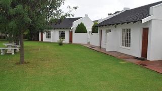 Matlosana White House | Accommodation Wilkoppies