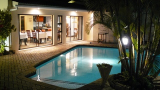 See More Guest House | Accommodation Bunkers Hill