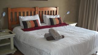 The Deck On Manning | Accommodation Glenwood