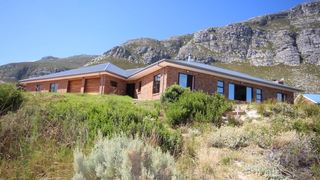 Suikerbekkie | Accommodation Bettys Bay