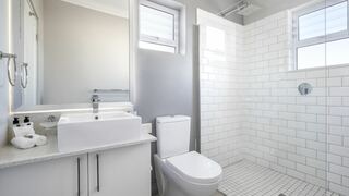 Whale Coast Villa | Voelklip Accommodation
