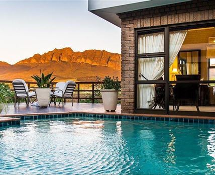 Wellington Country House