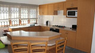 Peace Cottages | Uvongo Beach Accommodation