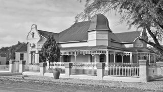 Karoo Moons | Aberdeen Accommodation