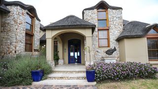 Ichtus B&B | Accommodation Cola Beach