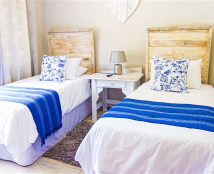 De Duiker Guest House