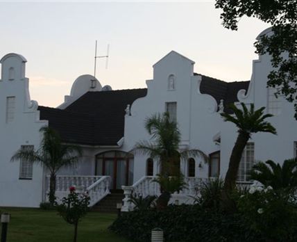 Living Jewels Guest House and Wedding Venue