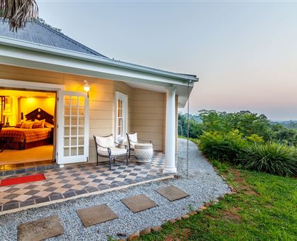 Blue Mountain Luxury Lodge