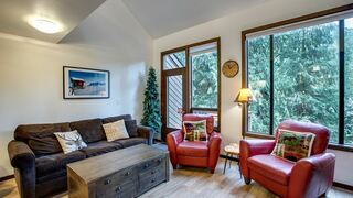 Snowline Cabin #6 | Glacier Lodges