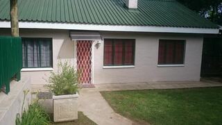 Dragon's Lair Guest Lodge | Lodges Underberg