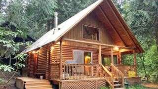 Mt. Baker Rim Cabin #17 | Glacier Lodges