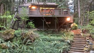 Snowline Cabin #26 | Glacier Accommodation