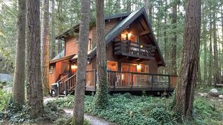 Glacier Springs Cabin #27 | Accommodation Glacier