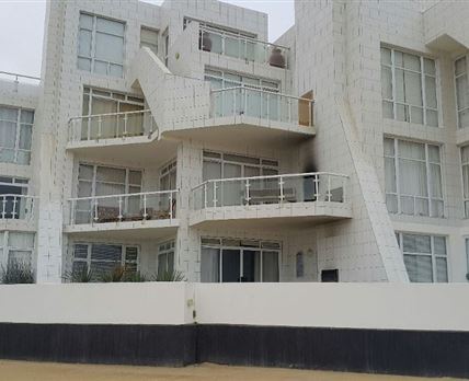 On The Beach Apartment 14