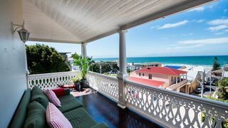 The Inn at Castle Hill | Accommodation Kalk Bay