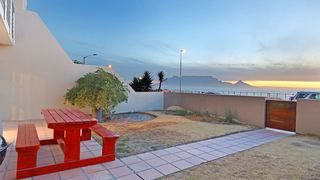 The Waves 4 | Bloubergstrand Self-catering
