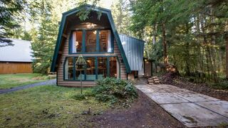 Glacier Springs Cabin #45 | Glacier Accommodation
