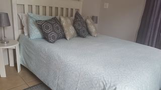 Bandelier Street Cottage | Accommodation Fleurdal