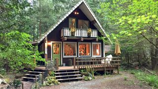 Snowline Cabin #73 | Glacier Accommodation